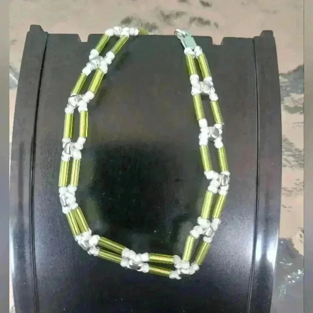 Handmade beaded bracelet - Picture 2 of 5